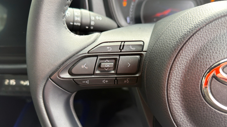 Toyota Aygo X 1.0 VVT-i Edge 5dr Petrol Hatchback